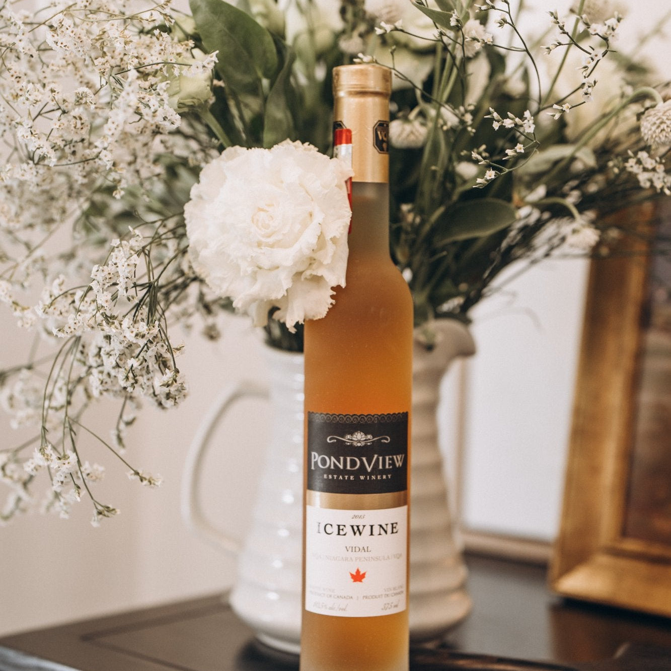 Pondview Vidal Icewine with white flowers